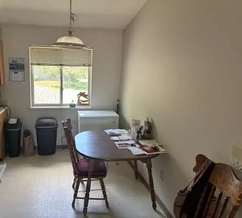 Dining - 209-211 213-215 Fox Trl, Fall River, WI 53932 photo 1 of 1