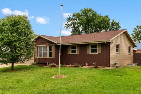 1821 S Marion Ave, Janesville, WI 53546