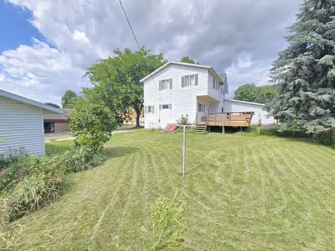 Exterior - 56 E Charles St, Markesan, WI 53946 photo 2 of 4