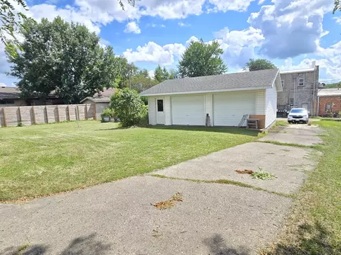 Exterior - 56 E Charles St, Markesan, WI 53946 photo 3 of 4