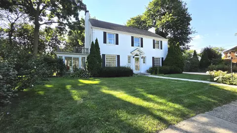 22 S Garfield Ave, Janesville, WI 53545