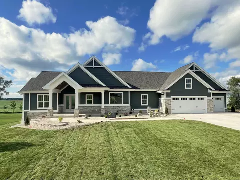 3306 Colton Way, Sun Prairie, WI 53590