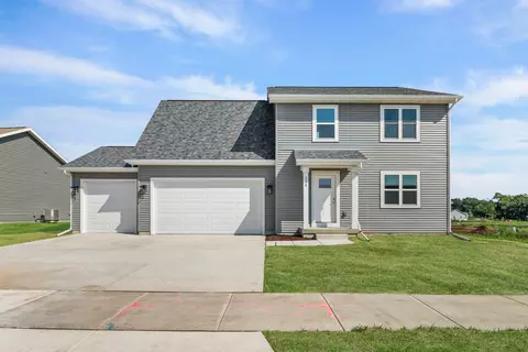 336 Dahlia Dr, Stoughton, WI 53589