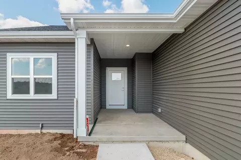 N6237 Blarney Stone #041, Albany, WI 53520