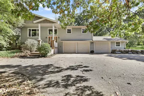 6156 Barman Rd, Waunakee, WI 53597