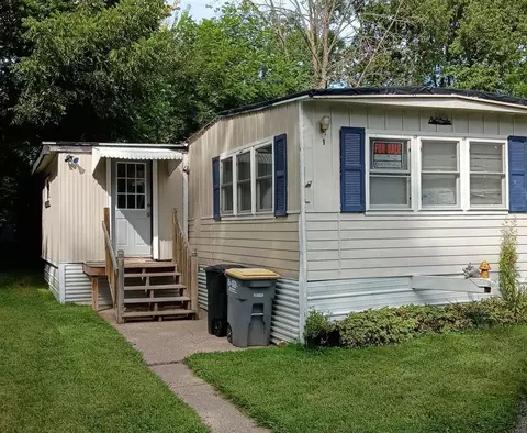 W5631 State #1, La Crosse, WI 54601