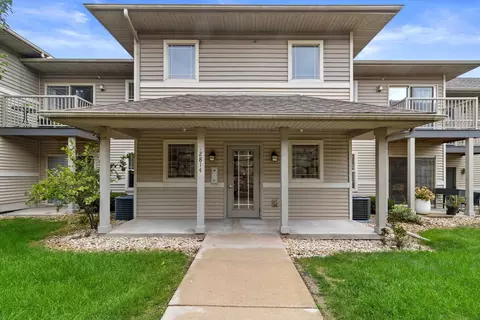 2814 Pleasant View Rd #202, Middleton, WI 53562
