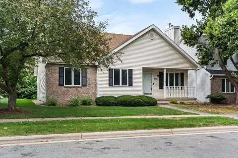 438 Cherry Hill Dr, Madison, WI 53717