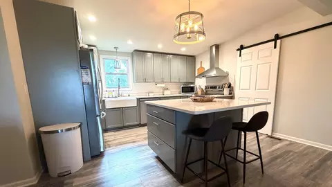 Kitchen - 3816 E Creek Rd, Beloit, WI 53511 photo 2 of 3