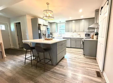 Kitchen - 3816 E Creek Rd, Beloit, WI 53511 photo 1 of 3