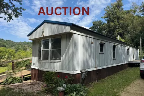 33981 Smyth Hollow Rd, Hillpoint, WI 53937
