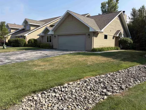 9300 Half Mile Bridge Dr #205, Fish Creek, WI 54212