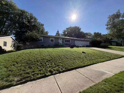 2513 Sara Rd, Madison, WI 53711