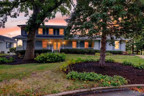 1542 Comanche Gln, Madison, WI 53704