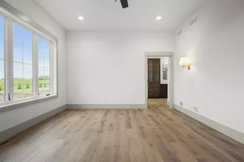 Bedroom - 2981 Muller Rd, Deforest, WI 53532 photo 2 of 15