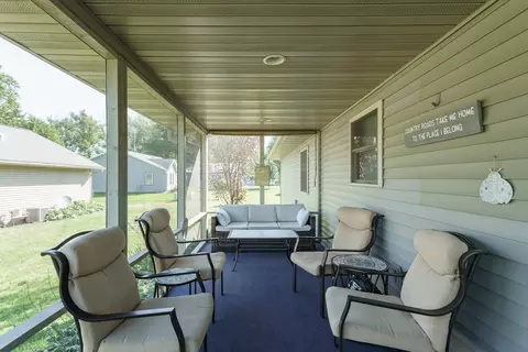 Exterior - 262 E Front St, Markesan, WI 53946 photo 11 of 12