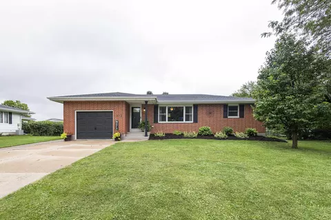 312 S Splinter St, Cuba City, WI 53807
