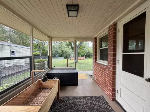 Exterior - 826 E Post Rd, Beloit, WI 53511 photo 2 of 5