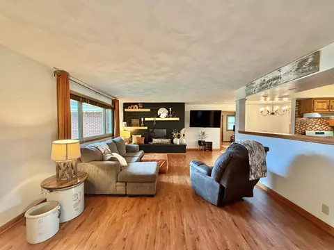 Living - 826 E Post Rd, Beloit, WI 53511 photo 1 of 5