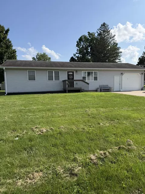 5435 E Oak St, Boscobel, WI 53805