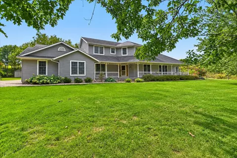 7901 Windermere Ct, Cross Plains, WI 53528