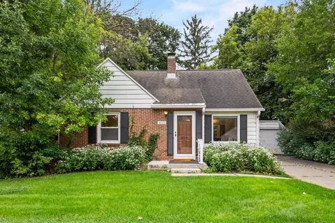 4121 Mineral Point Rd, Madison, WI 53705