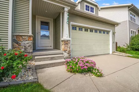 250 Wind Stone Dr, Madison, WI 53718