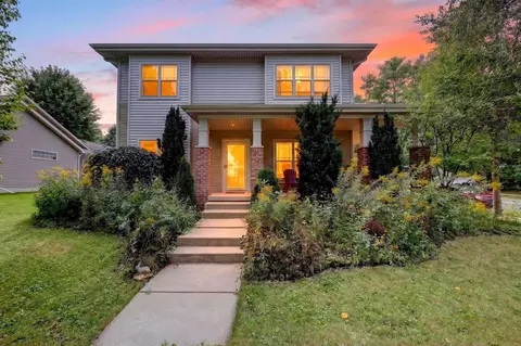 702 Mclean Dr, Madison, WI 53718