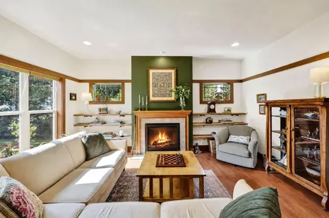 702 Mclean Dr, Madison, WI 53718