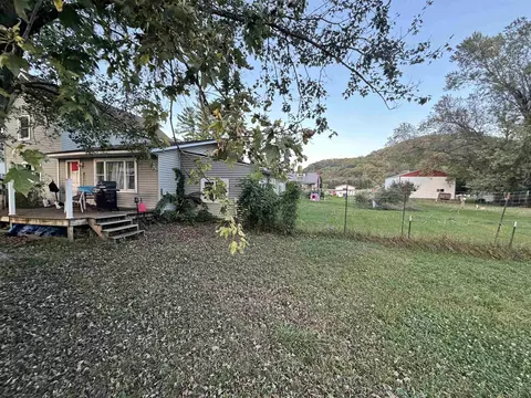 25303 Jefferson St, Richland Center, WI 53581