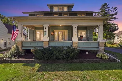 213 W Rollin St, Edgerton, WI 53534