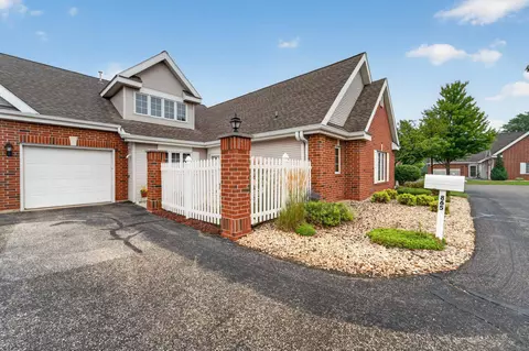 865 N High Point Rd, Madison, WI 53717