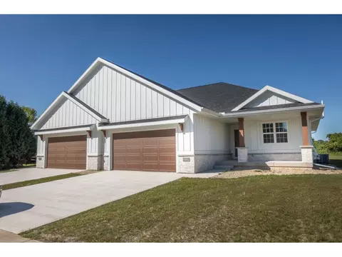 1127 Parkview St, Cottage Grove, WI 53527