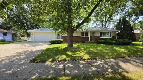 1213 Kellogg Ave, Janesville, WI 53546