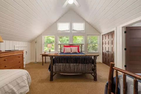 Bedroom - 6279 Eagle Point Ln, Rhinelander, WI 54501 photo 2 of 4