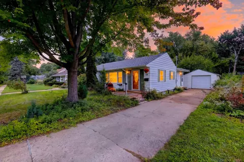 65 Merlham Dr, Madison, WI 53705