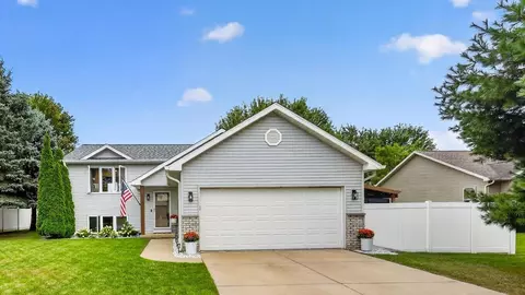 812 Hanksfield Pl, Prairie Du Sac, WI 53578