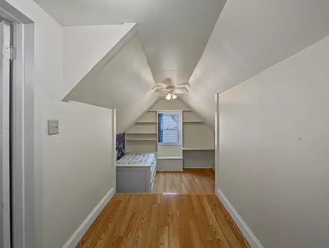 Entry Way - 2425 7th St, Monroe, WI 53566 photo 4 of 7