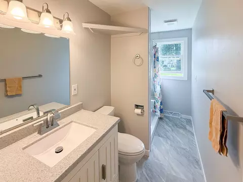 1235 E Sylvan Ave, Appleton, WI 54915 photo 13