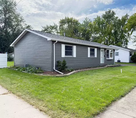 1235 E Sylvan Ave, Appleton, WI 54915 photo 2