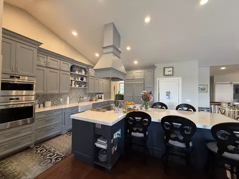 811 Canyon Rd #6, Wisconsin Dells, WI 53965