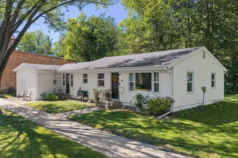 437 N Walnut St, Reedsburg, WI 53959