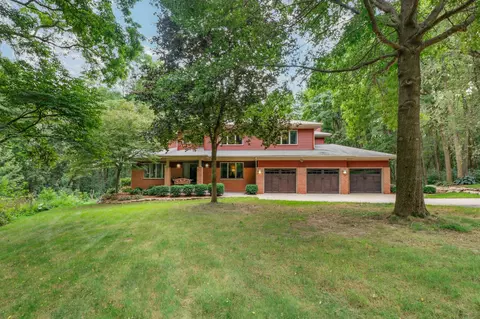 899 County Rd Mm, Oregon, WI 53575
