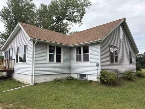 n1640 19th Avenue, Wautoma, WI 54982
