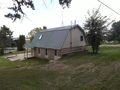 Exterior - 166 E 2nd St, Marquette, WI 53947 photo 3 of 5