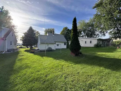 Exterior - 409 Stanton St, Ripon, WI 54971 photo 4 of 5