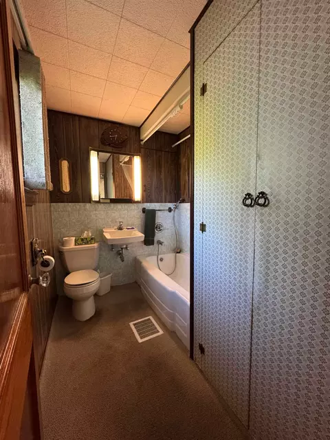 Bath - 409 Stanton St, Ripon, WI 54971 photo 1 of 1