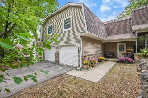891 Hemlock Dr, Verona, WI 53593
