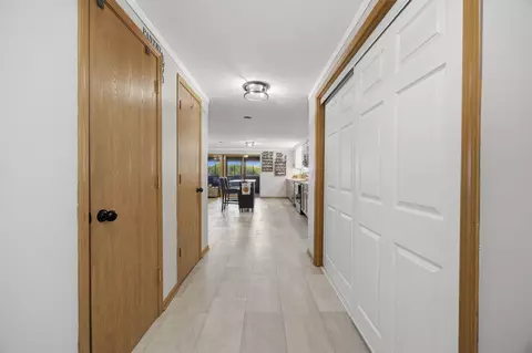 Entry Way - 1509 Hackett St, Beloit, WI 53511 photo 10 of 15