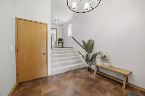 Entry Way - 1509 Hackett St, Beloit, WI 53511 photo 5 of 15